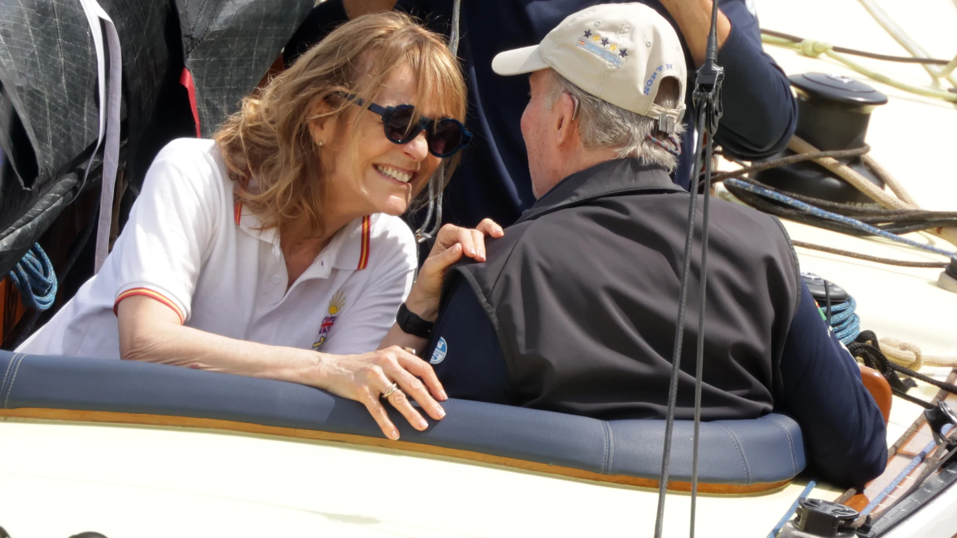 El Rey Juan Carlos embarcando, a 17 de mayo de 2025, en Sanxenxo (España). REY;REALEZA;REGATAS;BARCO José Ramón Hernando / Europa Press 17/05/2025