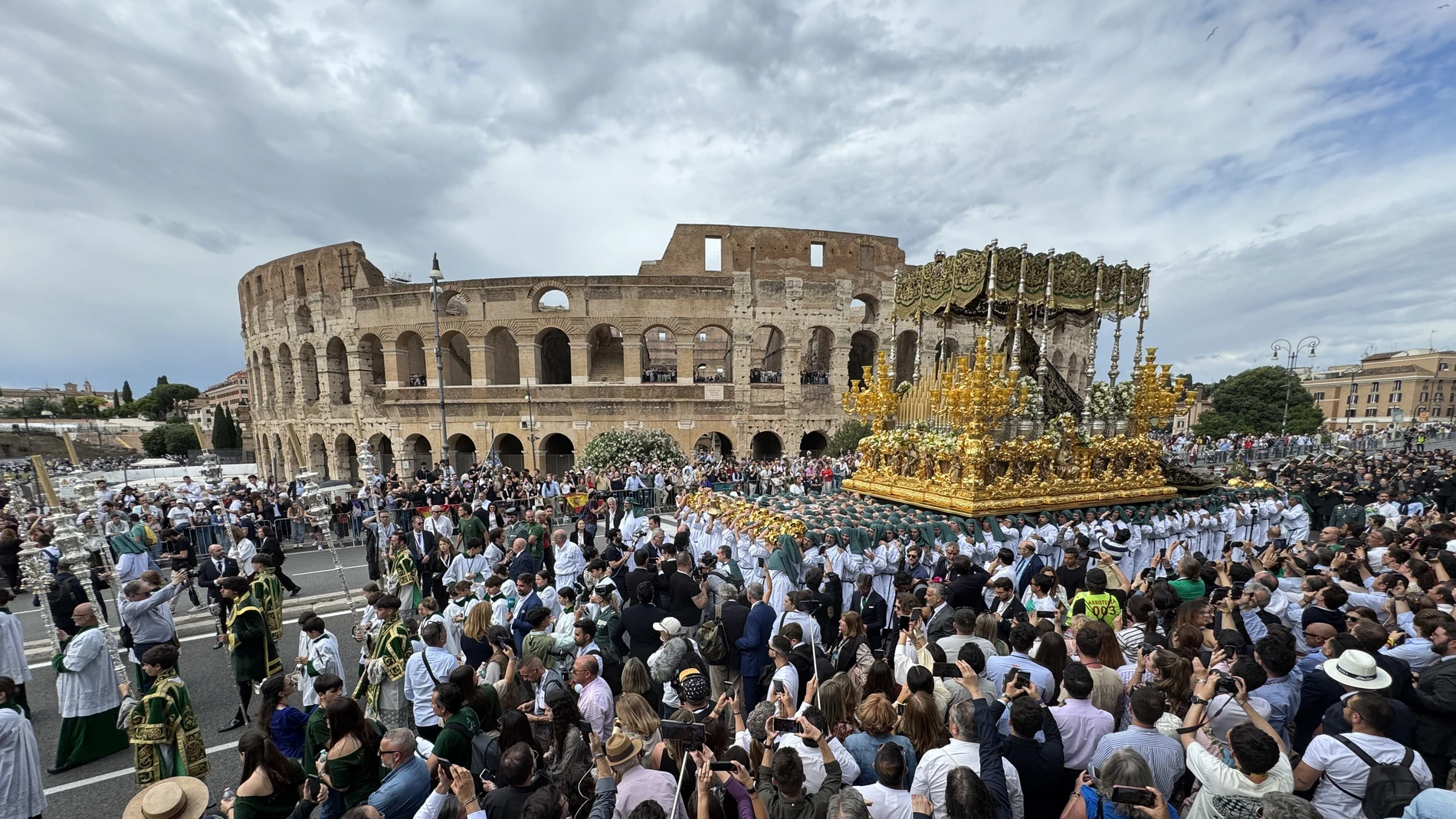 Procesión del Jubileo de las Cofradías en Roma