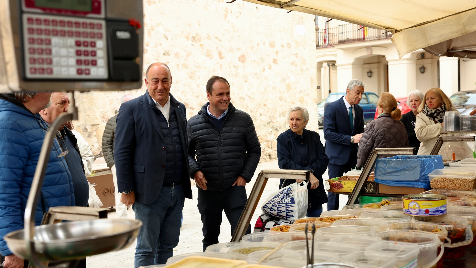 Miguel Ángel de Vicente durante una visita a Aguilafuente