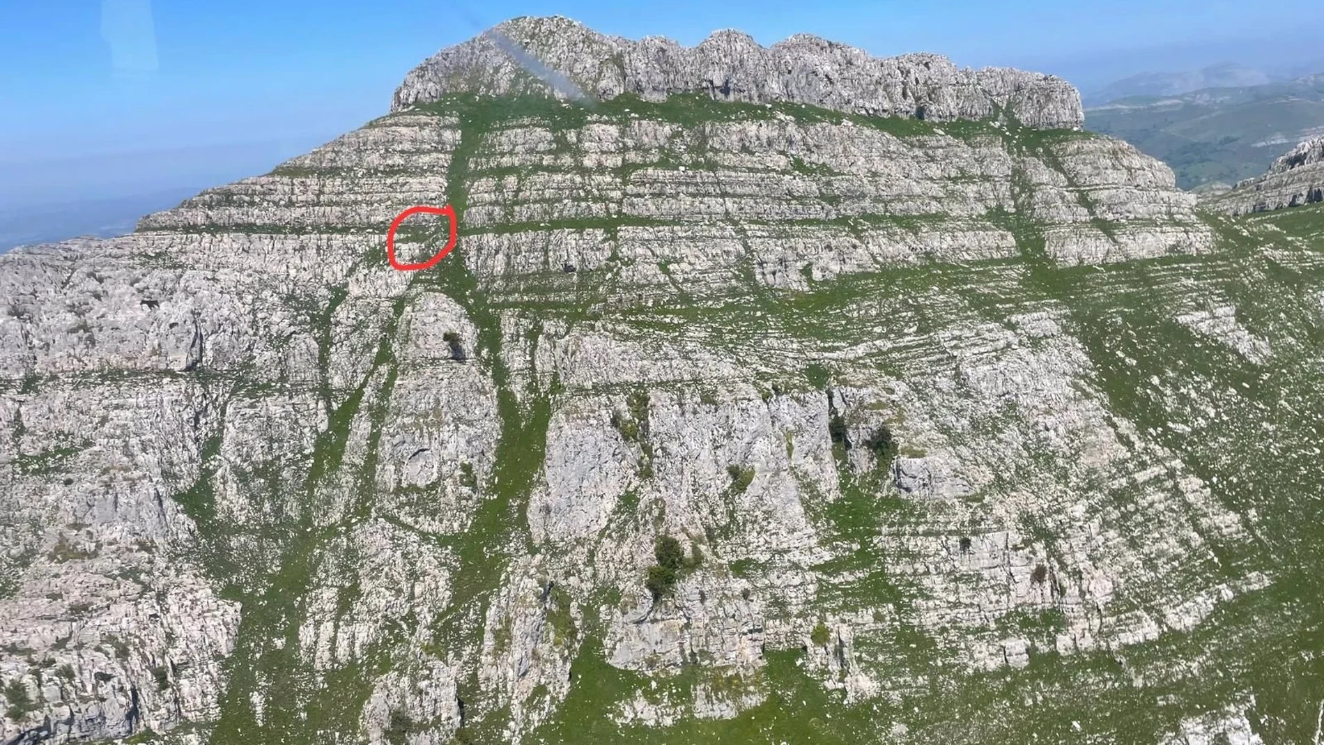 Sucesos.- Evacuada en estado muy grave tras impactarle una piedra y caerse 200 metros en Los Pozos de Noja (Cantabria)