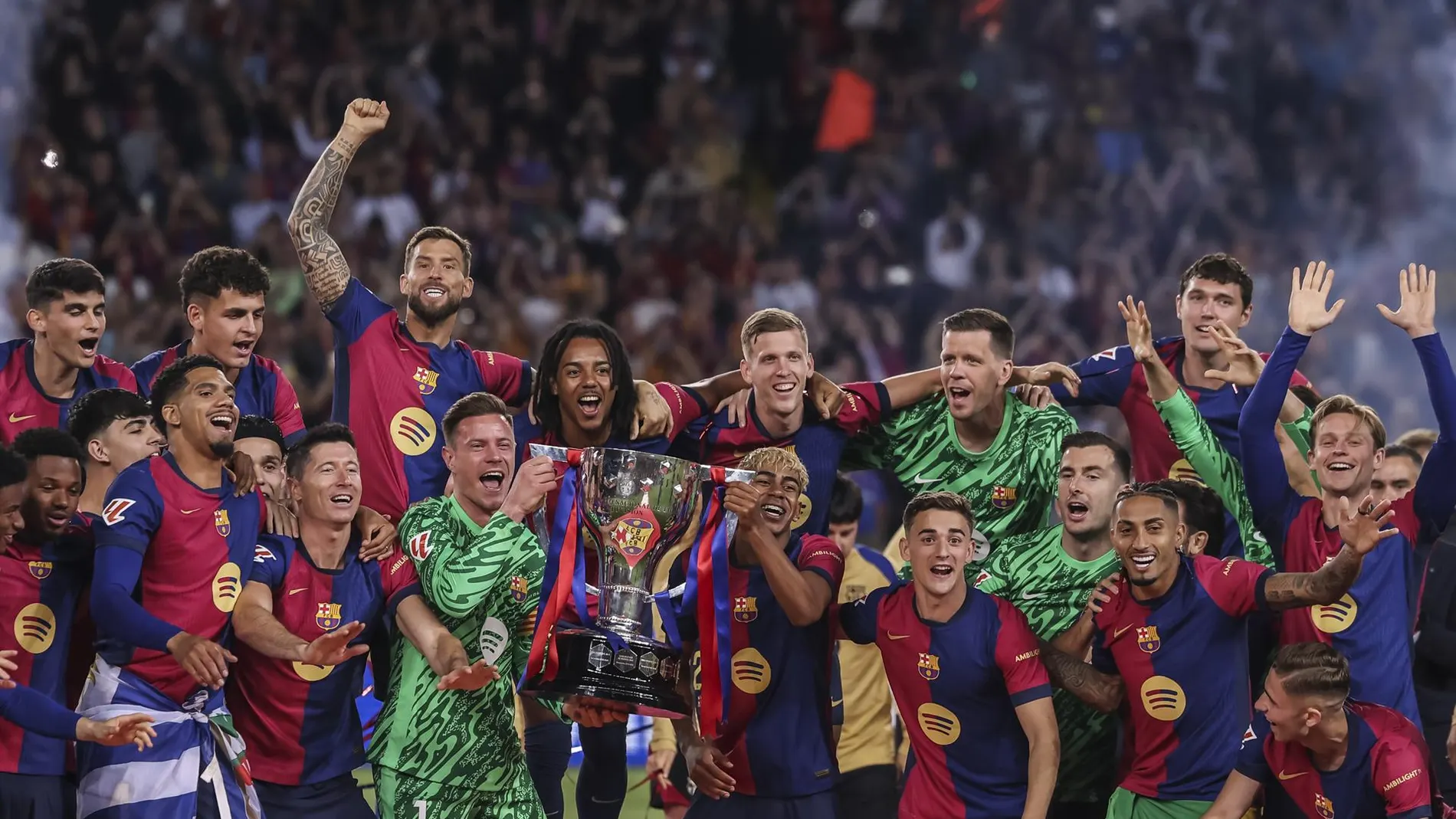 Fútbol.- El Barça pone el cierre a la fiesta de LaLiga y del triplete nacional