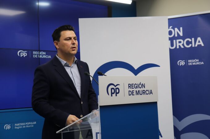 Luengo valora el peso nacional del PP murciano con López Miras al frente de la Ponencia de Estatutos