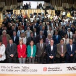 El presidente de la Generalitat, Salvador Illa, junto a representantes del mundo municipal