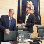 Mario Amilivia durante su comparecencia en las Cortes regionales