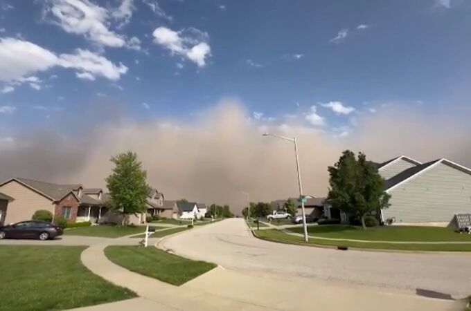 Una impresionante tormenta de arena sorprende a los vecinos de Illinois