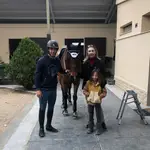 Eduardo, "Roki", Silvia Aznar y Carlota (hija de Eduardo)