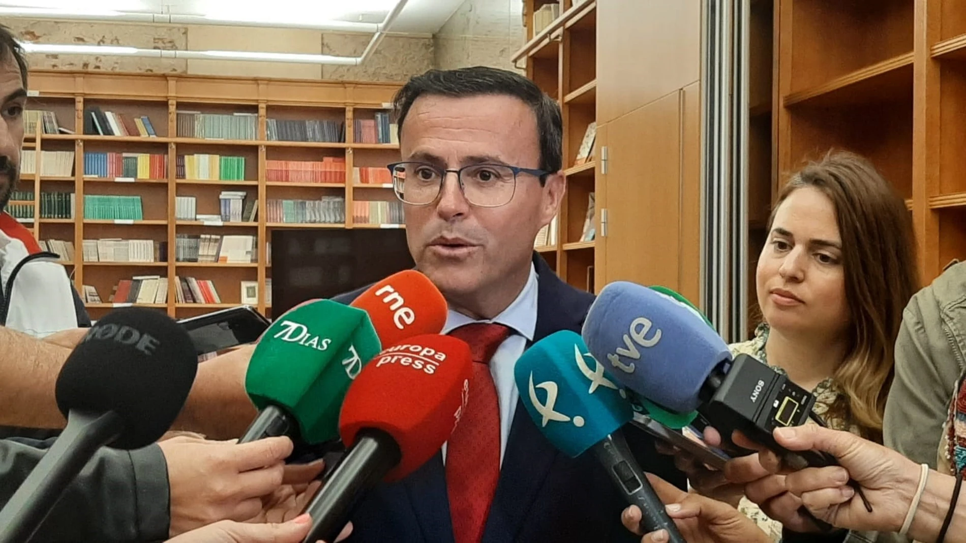 El secretario general del PSOE extremeño y presidente de la Diputación de Badajoz, Miguel Ángel Gallardo, en declaraciones a los medios EUROPA PRESS 19/05/2025