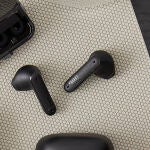 Los auriculares JBL Tune Flex TWS tres juegos de almohadillas de diferentes tamaños