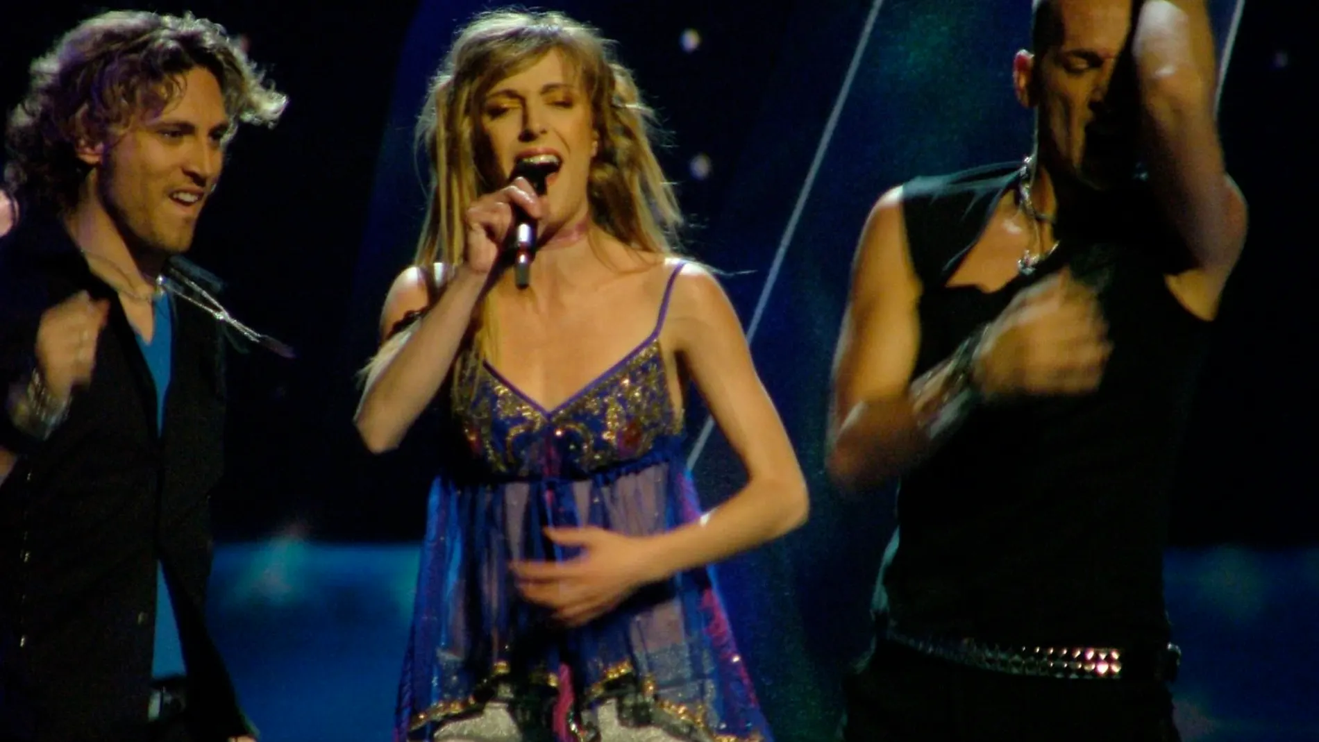 Imagen de la actuación de Andorra en Eurovisión 2004