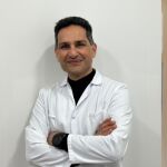 El especialista de la Unidad de Medicina y Trasplante Capilar del Hospital Quirónsalud Infanta Luisa, Amir Tarighpeyma