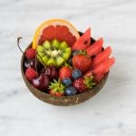 Kiwi: la fruta rica en vitamina C que ayuda a generar colágeno de forma natural