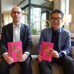 Los expertos en geopolítica Ramón Pacheco Pardo y Victor D. Cha autores del libro «Corea. Una nueva historia del Sur y el Norte» (Ático de los Libros)