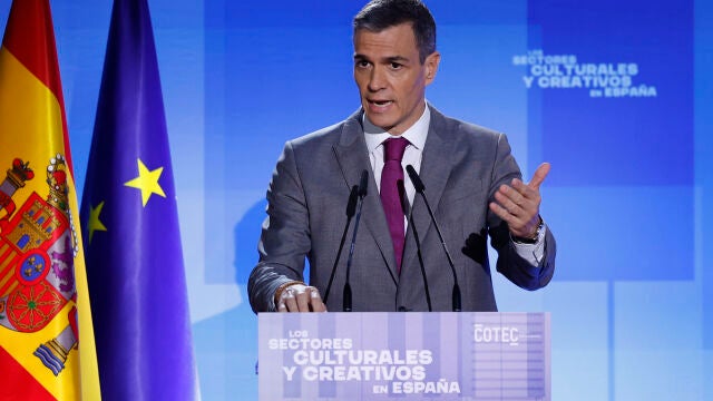 Pedro Sánchez asiste a la clausura de la presentación del informe 'Los sectores culturales y creativos en España' de la Fundación COTEC