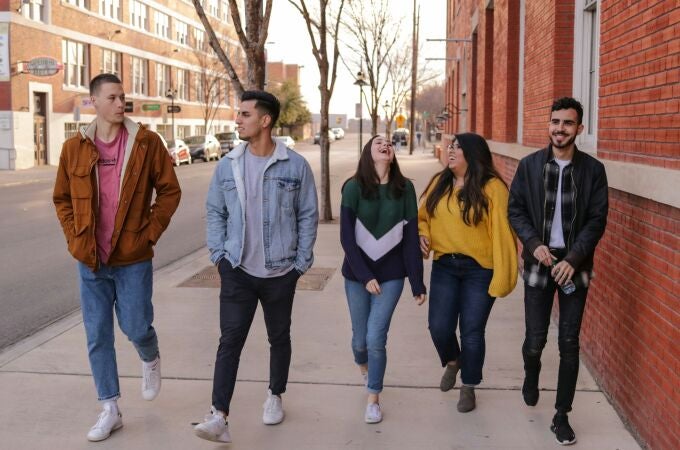 Lo que los padres de los estudiantes más exitosos nunca hacen (y por qué funciona)
