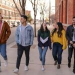 Lo que los padres de los estudiantes más exitosos nunca hacen (y por qué funciona)