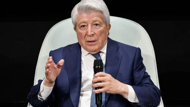 Enrique Cerezo recibe el reconocimiento que le tributa la Academia de cine, su Medalla de Oro 2025