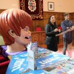 La alcaldesa de Palencia, Miriam Andrés, presneta la programación de la Feria Chica junto al concejal de Cultura y Fiestas, Fran Fernández