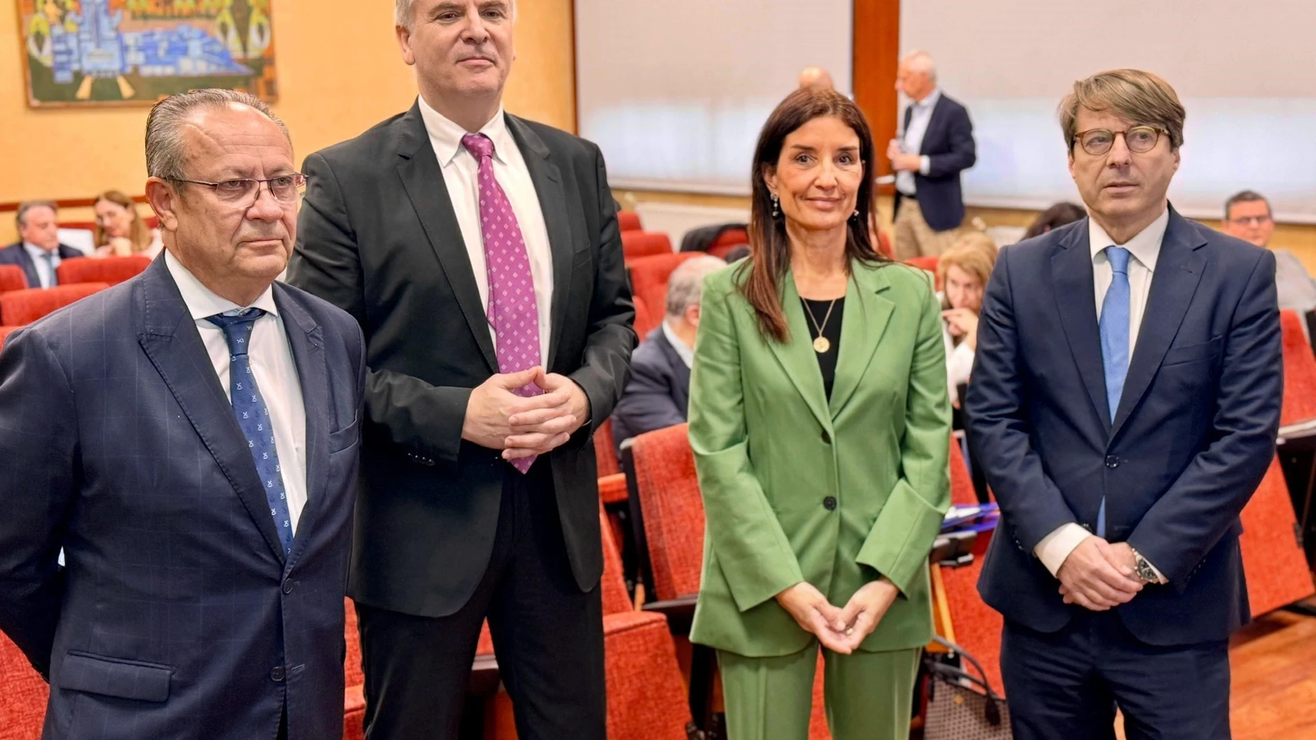 La consellera de Hacienda, Ruth Merino, junto a sus homólogos de Galicia y Castilla La Mancha en las jornadas de financiación autonómica en Santiago de Compostela