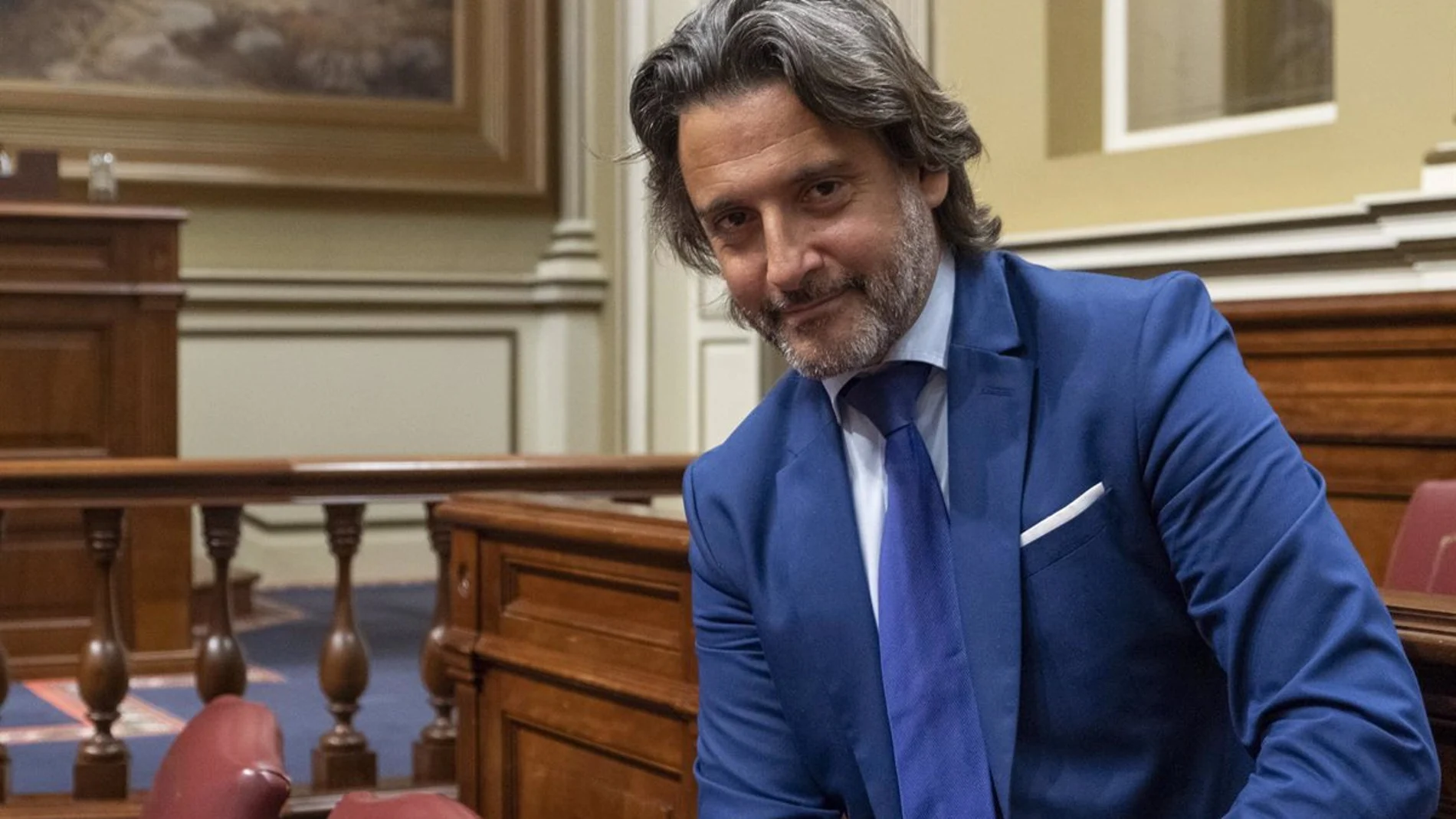 Gustavo Matos en el Parlamento de Canarias