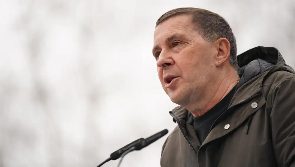Otegi apela a aplicar el Pacto vasco de Migración "en vez de pelearse" y pregunta al Gobierno "en qué está de acuerdo"