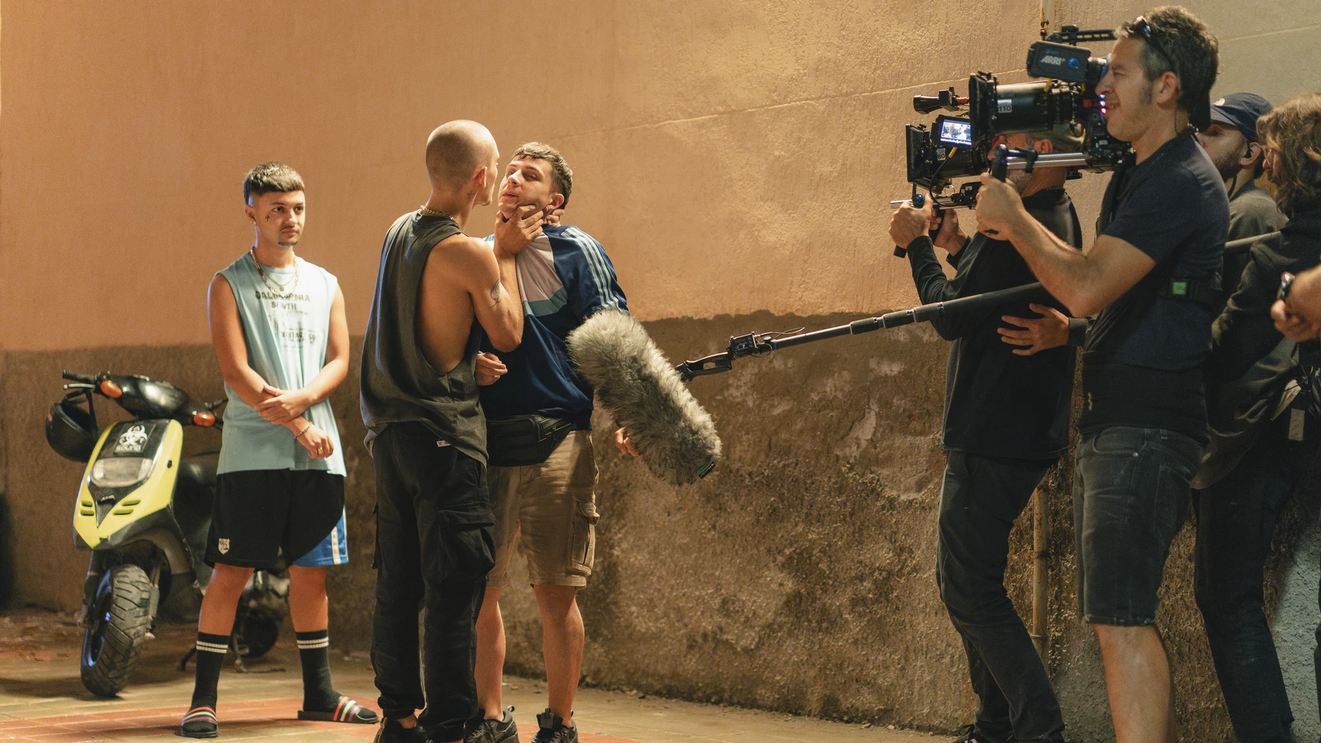 Una escena del rodaje de «Enemigos»