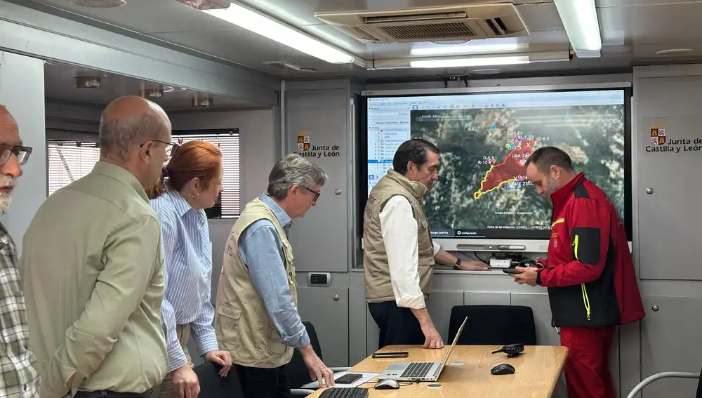 Suárez-Quiñones durante el simulacro de incendio forestal en la provincia de Zamora