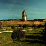 Vistas de la muralla y la Catedral de El Burgo de Osma