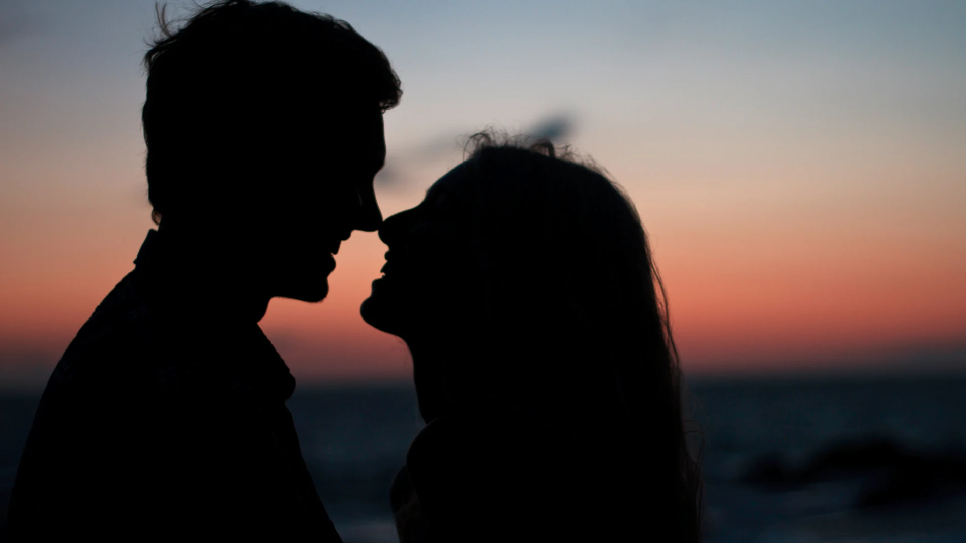 Lo que las parejas más felices hacen los fines de semana (y casi nadie practica)