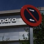 Fachada de la sede de Indra, en Madrid (España).