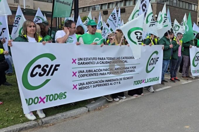 CSIF exige a la ministra de Sanidad que negocie mejoras laborales y salariales