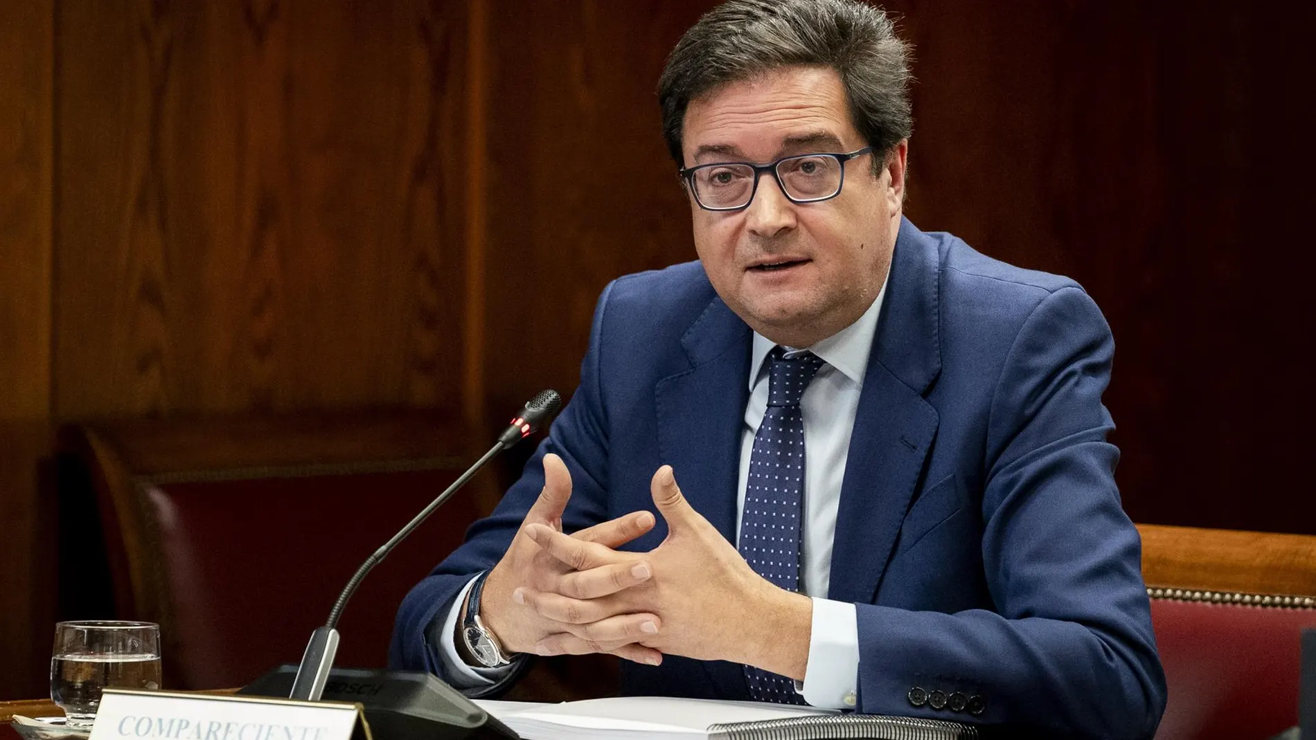 Economía/Laboral.- Óscar López se compromete a abonar "en breve" a los funcionarios el alza salarial del 0,5% pendiente