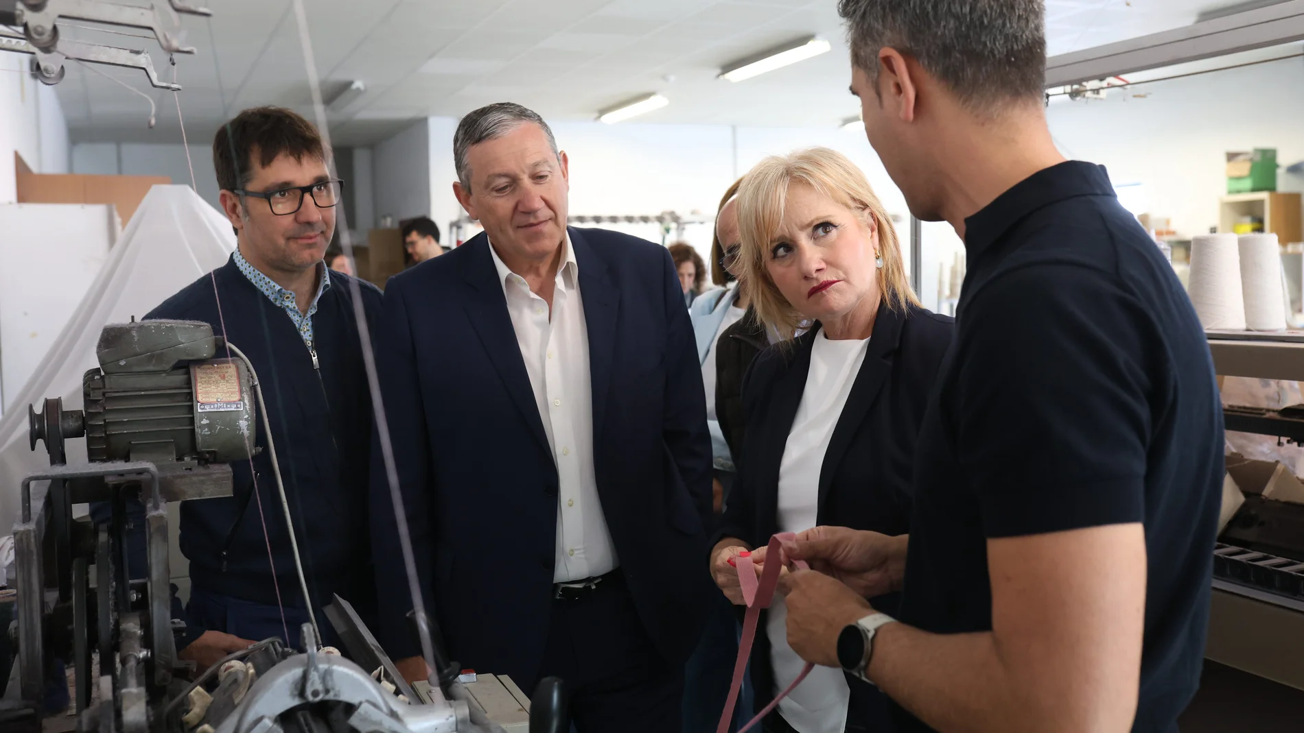 Leticia García junto a Javier Faúndez visita la empresa Marae en Zamora