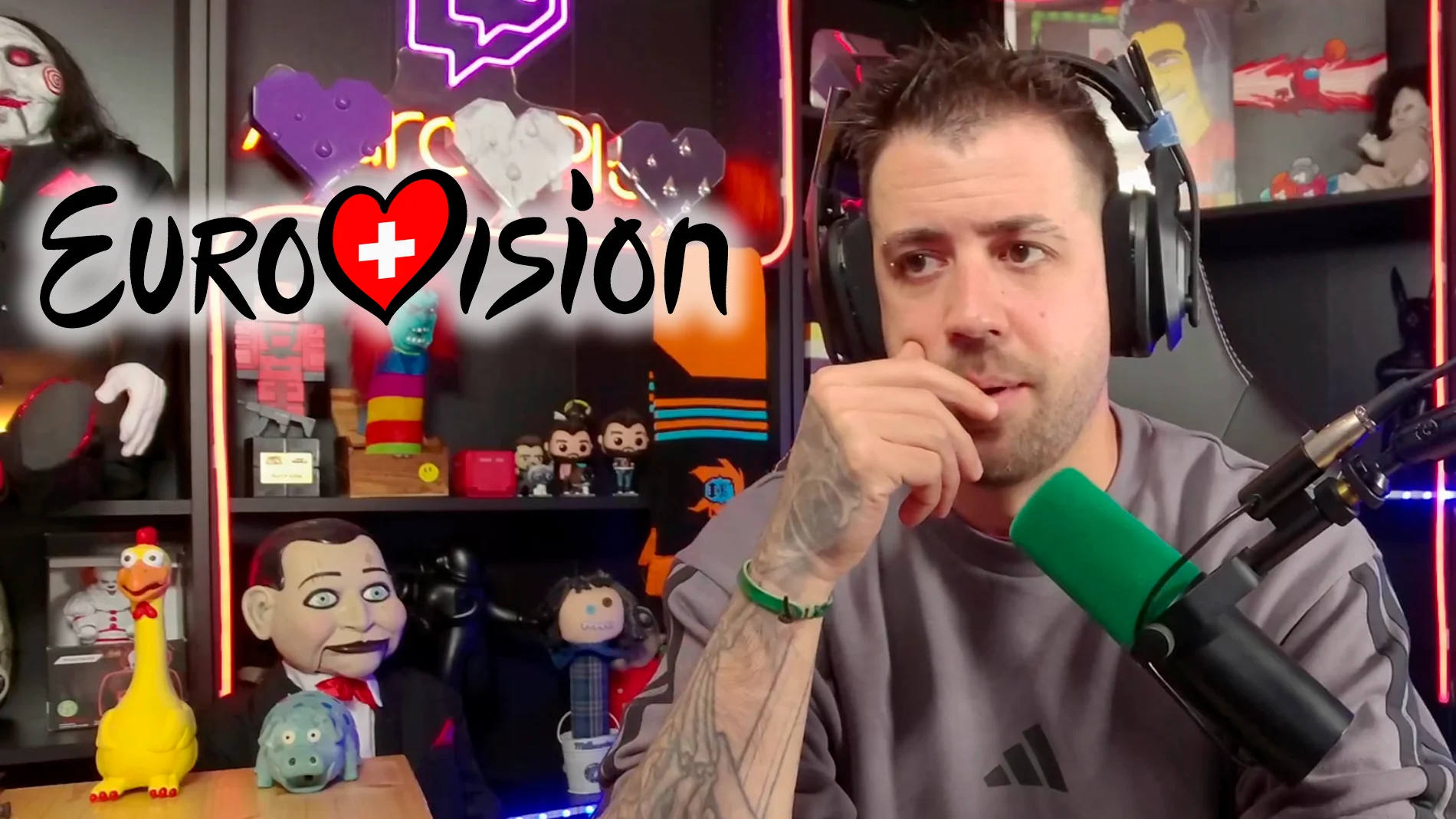 La reacción de Auronplay a la actuación más comentada de Eurovisión 2025: "Un personaje este señor"