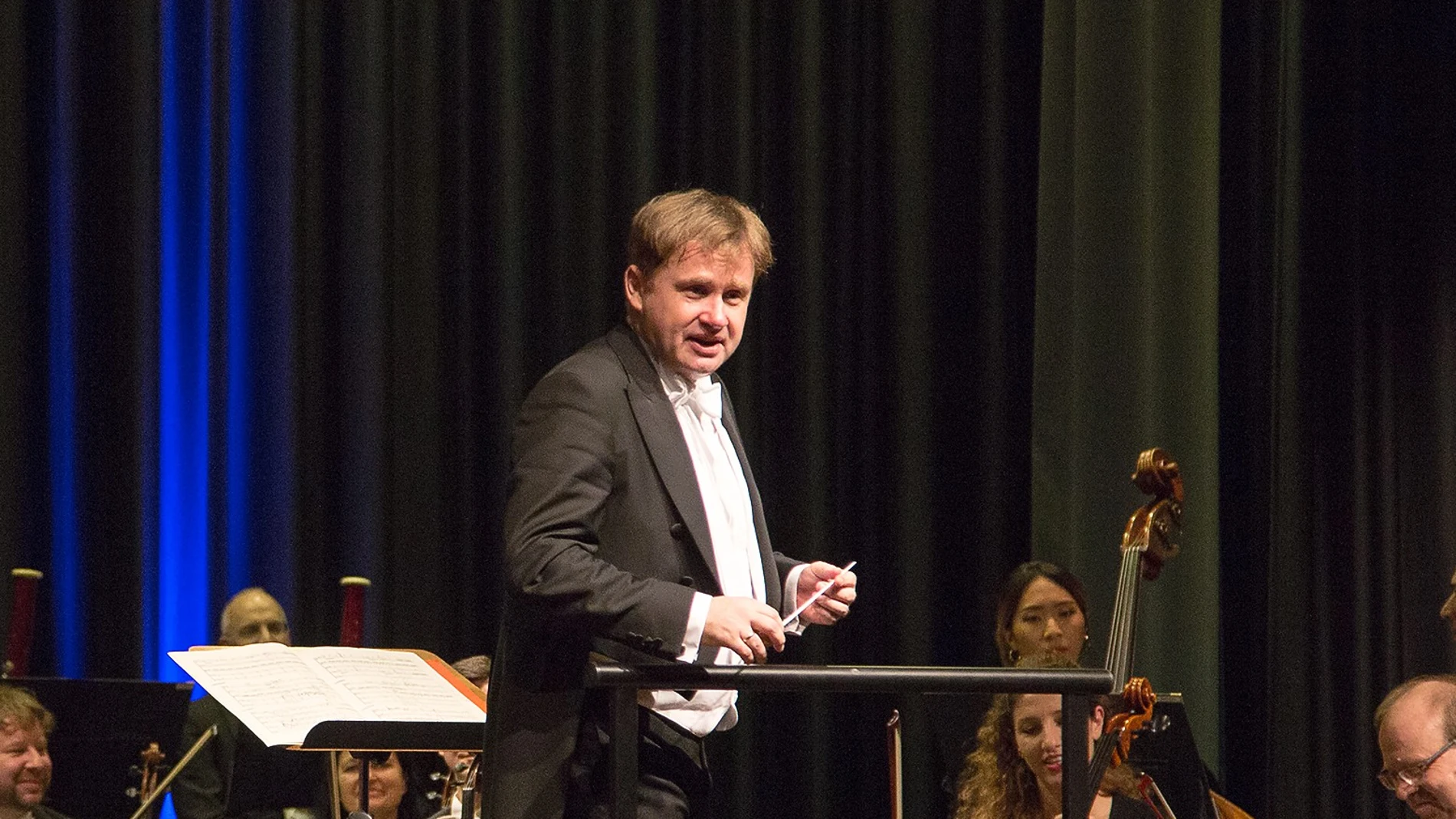 El director de orquesta Radoslaw Szulc