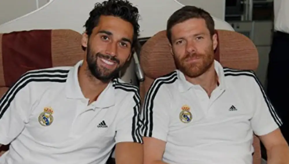 Arbeloa junto a Xabi Alonso