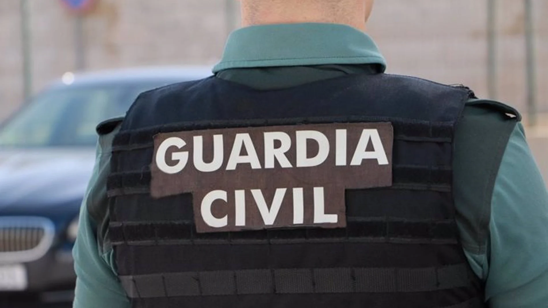 Sucesos.- Detenido un hombre después de que su pareja se precipitase desde un cuarto piso en O Barco (Orense)