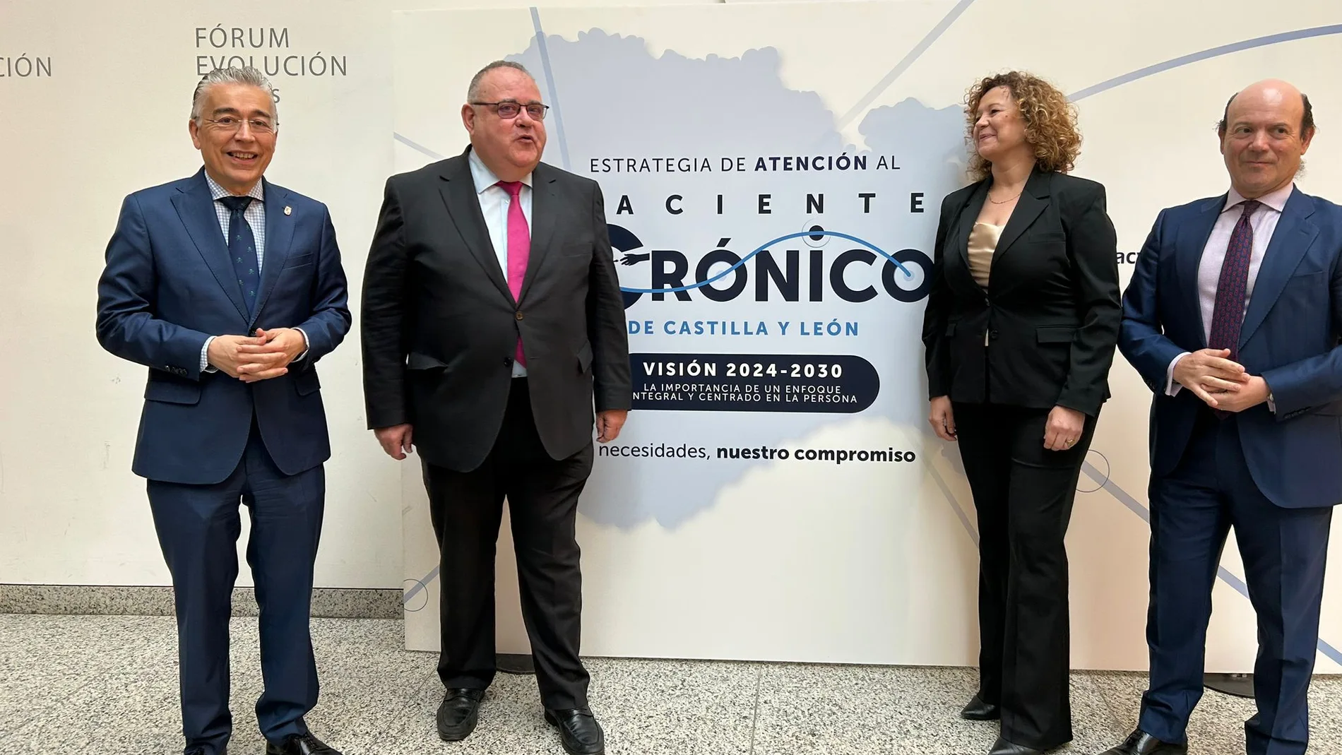 El consejero Alejandro Vázquez junto a Jesús García Cruces, Silvia Fernández y Roberto Sáiz