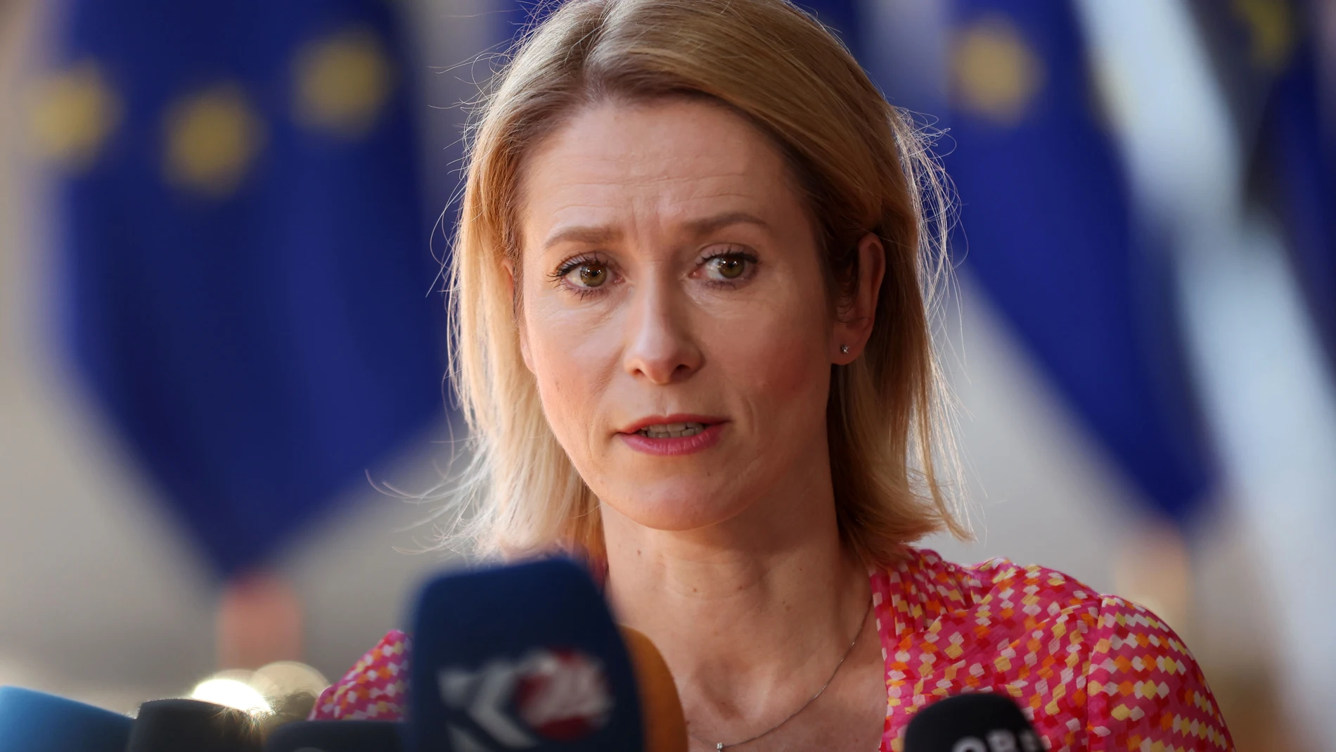 BRUSSELS (Belgium), 20/05/2025.- EU High Representative for Foreign Affairs and Security Policy, Kaja Kallas, speaks to the press during a European Foreign Affairs and Defense Ministers Council in Brussels, Belgium, 20 May 2025. The Council will discuss EU military support for Ukraine and the latest developments in the Middle East and in Syria. (Bélgica, Siria, Ucrania, Bruselas) EFE/EPA/OLIVIER HOSLET