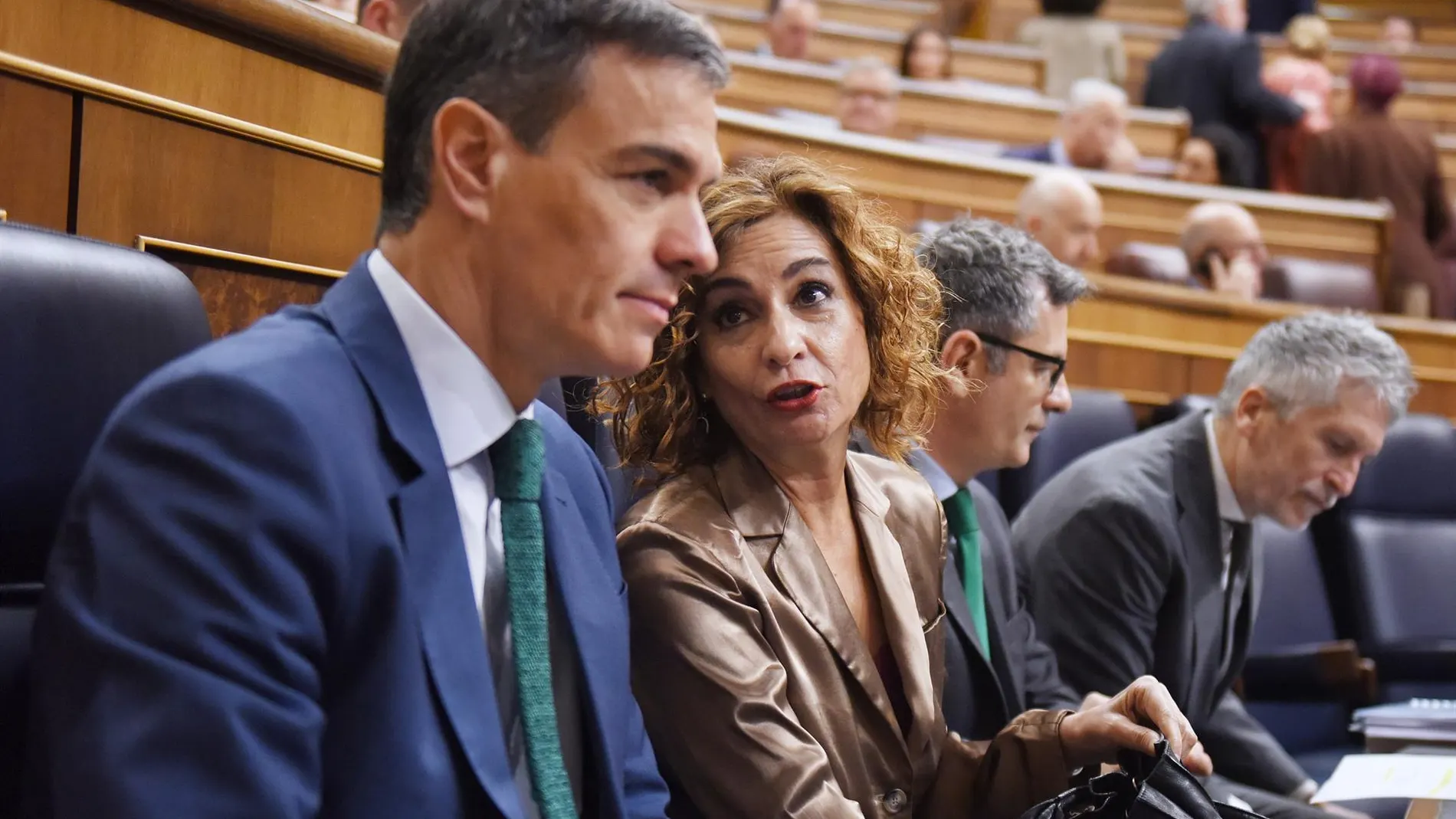 Montero no comenta whastapp de Ábalos sobre el rescate de Air Europa y replica al PP aireando sus casos de corrupción