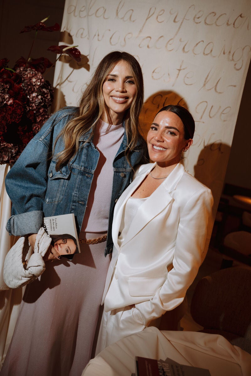 Rosanna Zanetti y Paula Ordovás durante la presentación de "La chica de los ojos marrones"