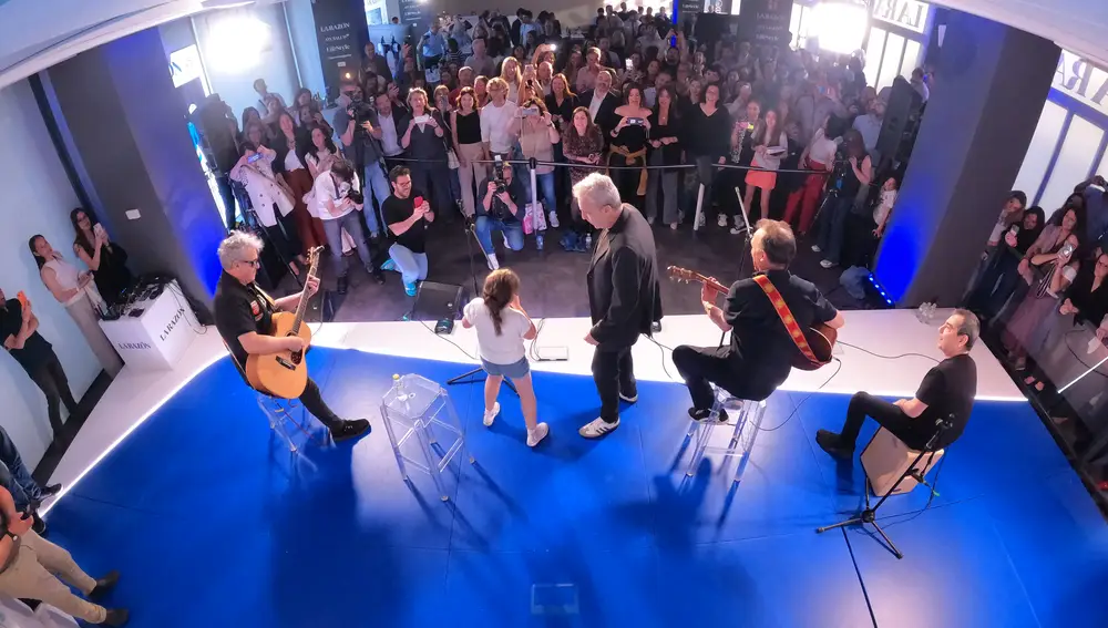 Hombres G en La Razón