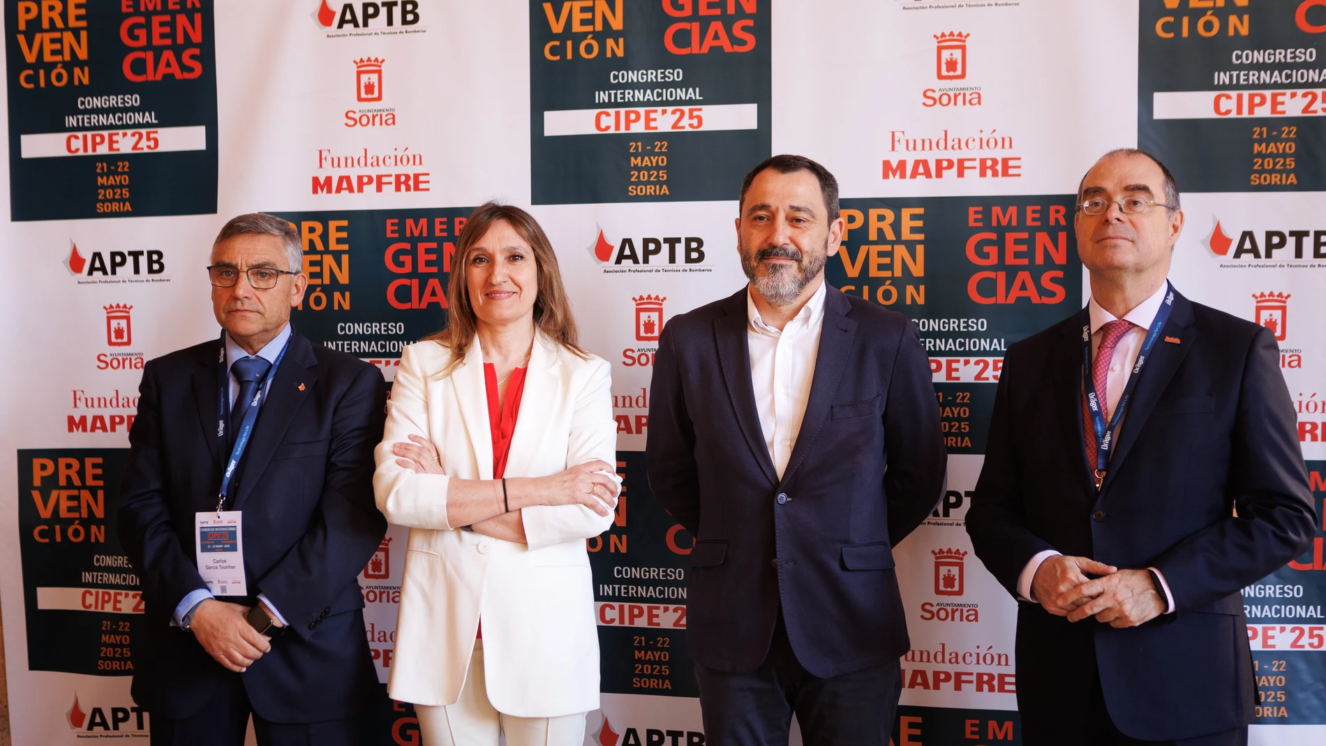 La consejera de Educación, Rocío Lucas, participa en la inauguración del Congreso Internacional de Prevención y Emergencias CIPE’25 junto a Jesús Monclús González y Javier Muñoz
