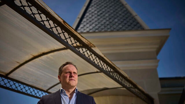Entrevista con Daniel Lacalle. © Alberto R. Roldán / Diario La Razón. 