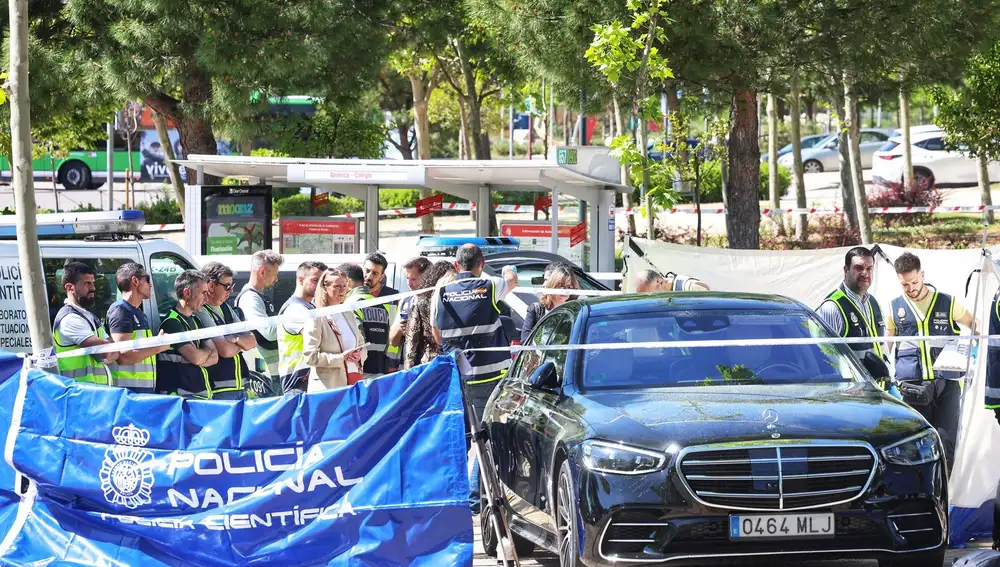 MADRID.-Sucesos.- Buscan a varias personas por el homicidio junto al colegio de Pozuelo y que huyeron por una zona boscosa
