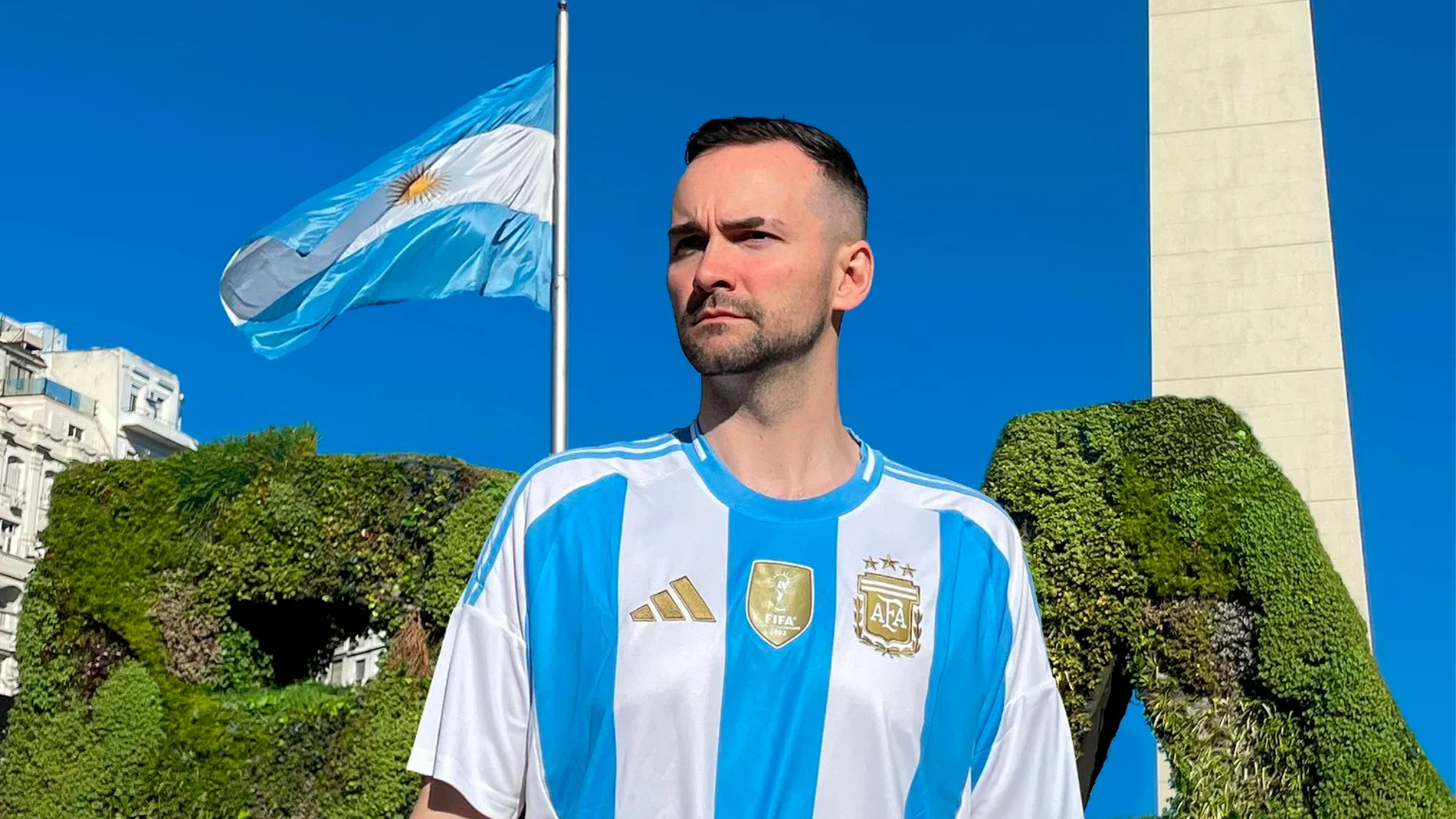 ElXokas, después de pasar su primer día en Buenos Aires, la compara con una ciudad de España: "Tiene de todo"