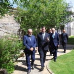 El presidente de la Junta de Castilla y León, Alfonso Fernández Mañueco, presenta el Plan Socioeconómico de La Raya, junto a Fernández Carriedo, Faúndez e Iglesias, entre otros