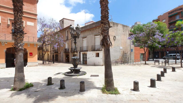 Las plazas ocultas de Barcelona para disfrutar: más allá de la abarrotada Plaza Cataluña