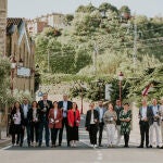 Bodegueros de la Asociación del Barrio de la Estación, con los bodegueros invitados de Borgoña