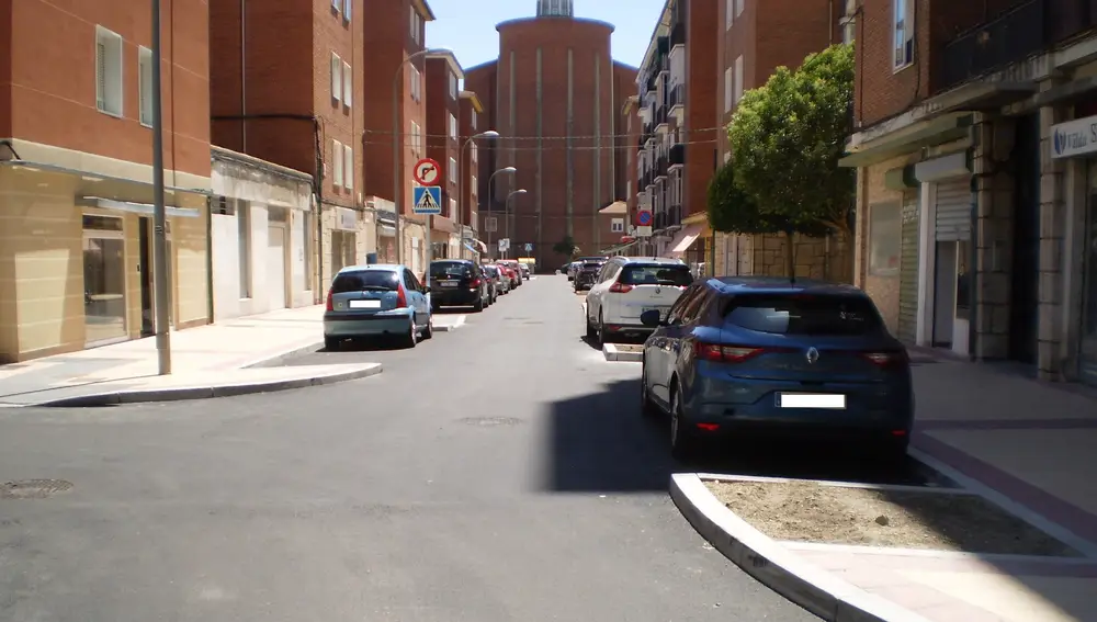 Una de las calles del barrio Cuatro de Marzo de Valladolid