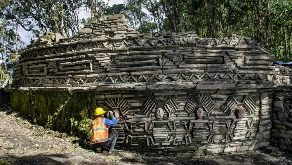 Descubren más de 100 nuevas estructuras de gran cultura prehispánica en la selva de Perú